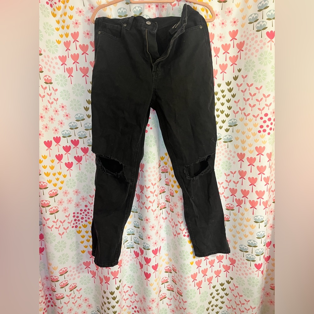 American eagle ripped jeans
